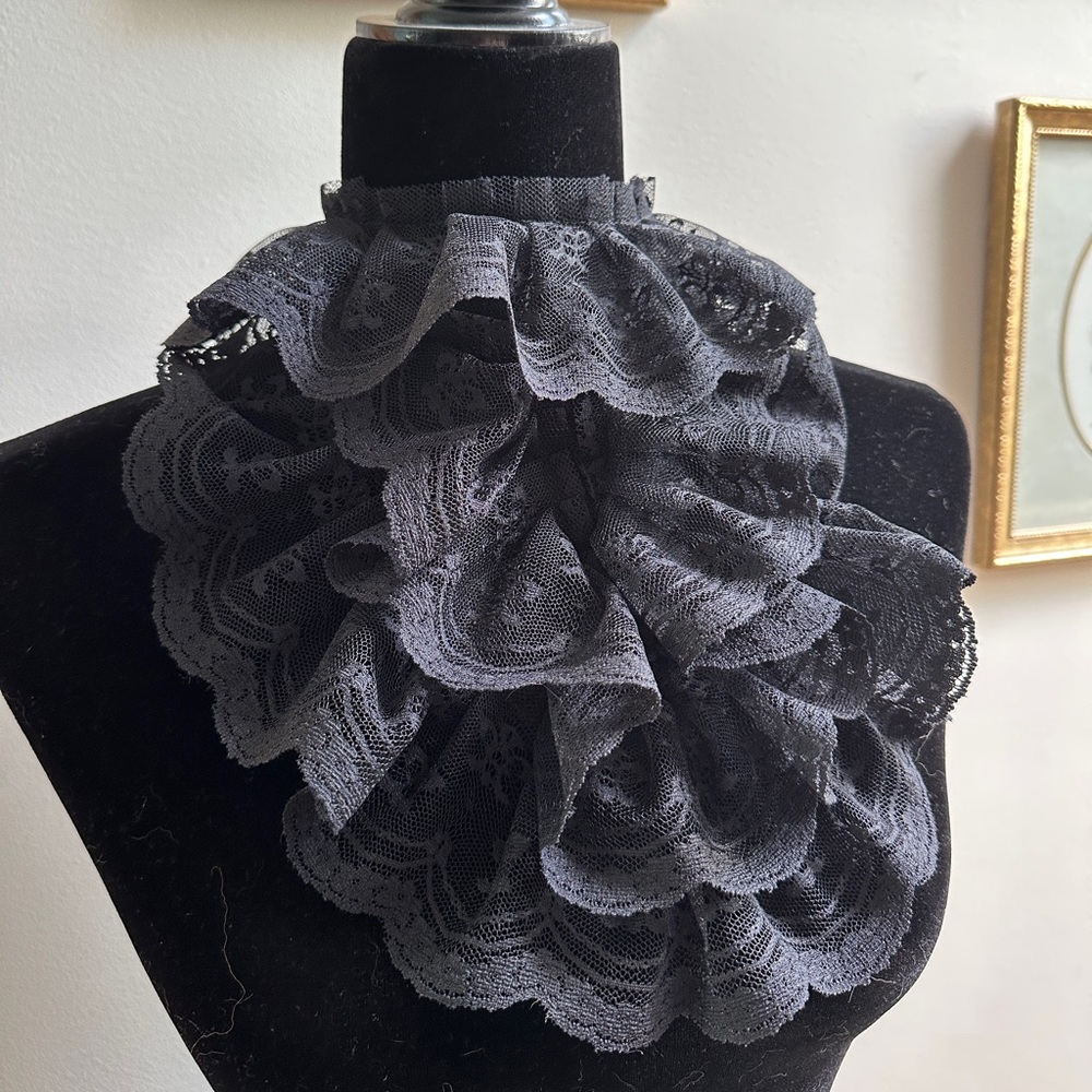 Vintage Gothic Black Lace Collar